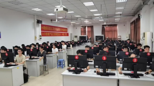 机电一体化专业机械产品三维模型设计1+X考证考试顺利完成