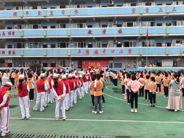 机器人学院“智创未来”AI科普走进平塘镇，乡村学子...
