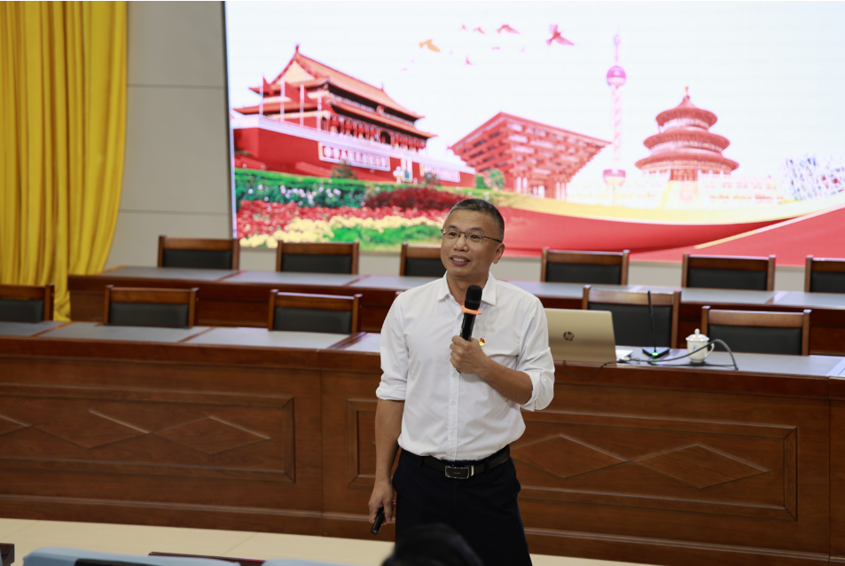 机器人学院教工第二党支部苏江老师受邀到广东省外语...
