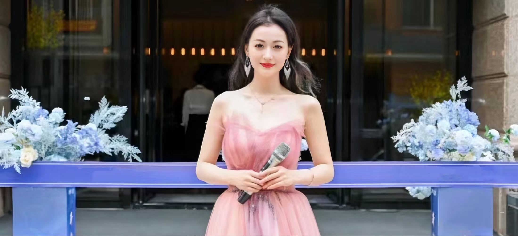优秀校友汪文萍：执话筒于方寸之间，绽光芒于广阔天地